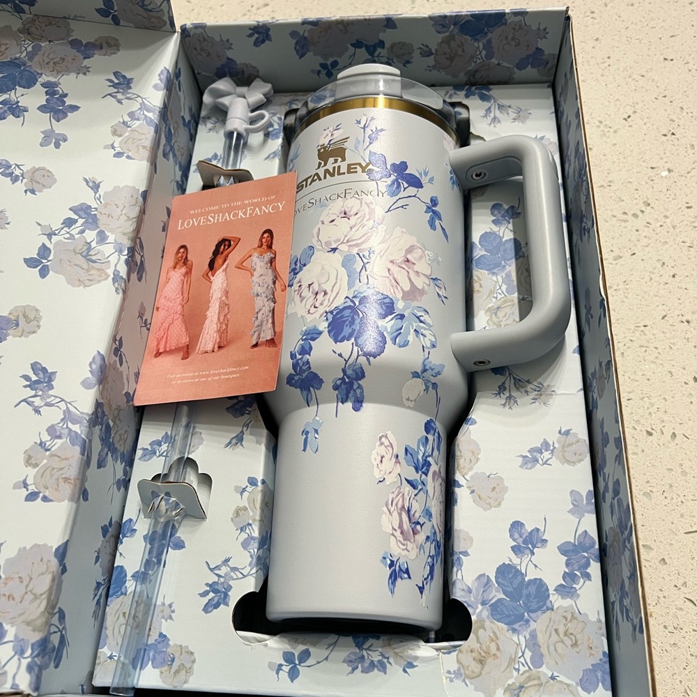 Loveshack Stanley (NWT)